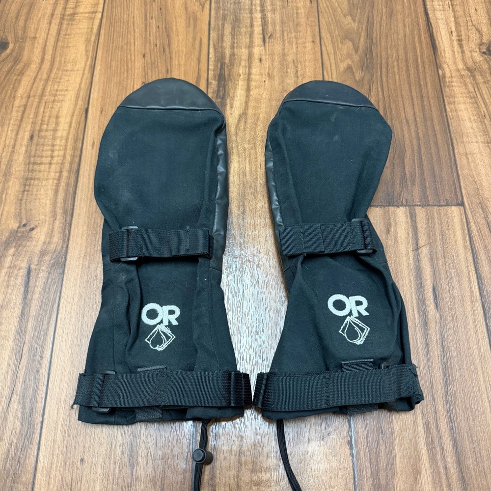 Outdoor Research OR Basic Mitt Shell GORETEX Mitt… - image 1